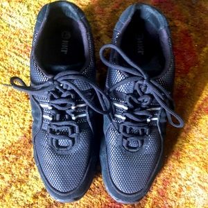 LIKE NEW BLACK BLOCH DANCE SHOES